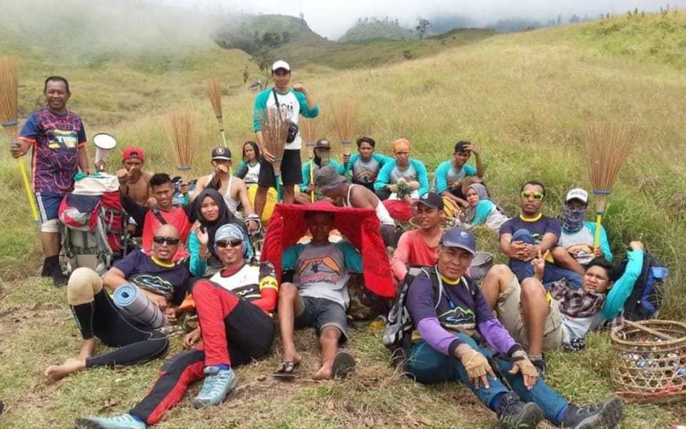 Rinjani Trekking Camp Centre Campground/ 
RV Resort in West Nusa Tenggara, Indonesia