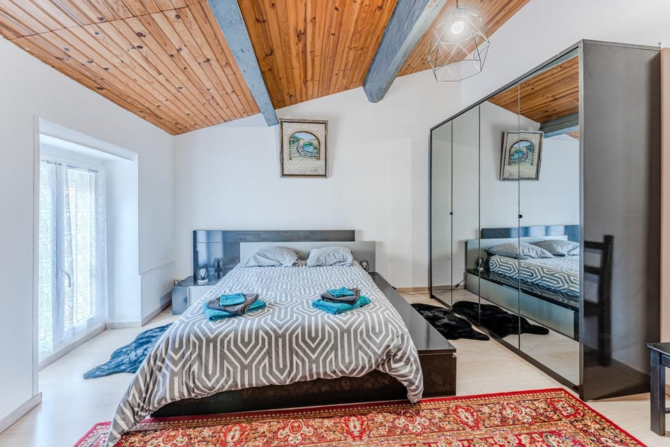 Property building, Living room, Bedroom