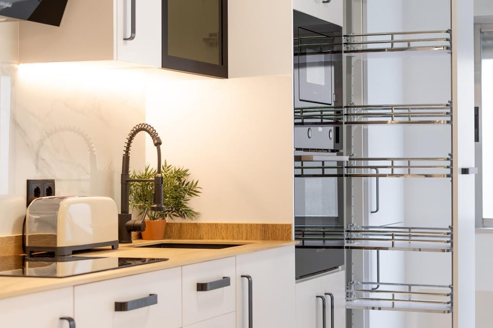 Coffee/tea facilities, Kitchen or kitchenette, minibar, pet friendly, stove, toaster