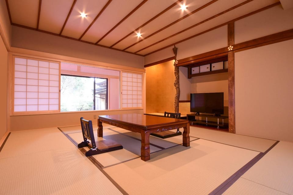 Living room, Photo of the whole room
