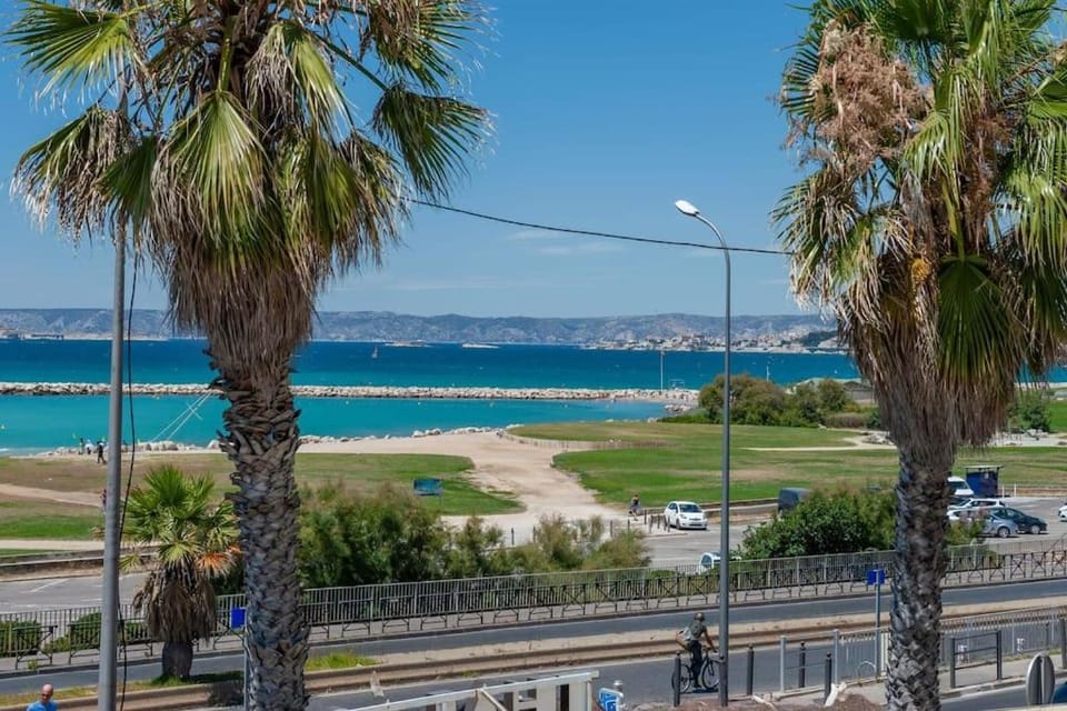 Superbe appartement Terrasse vue mer exceptionnelle Apartment in Marseille