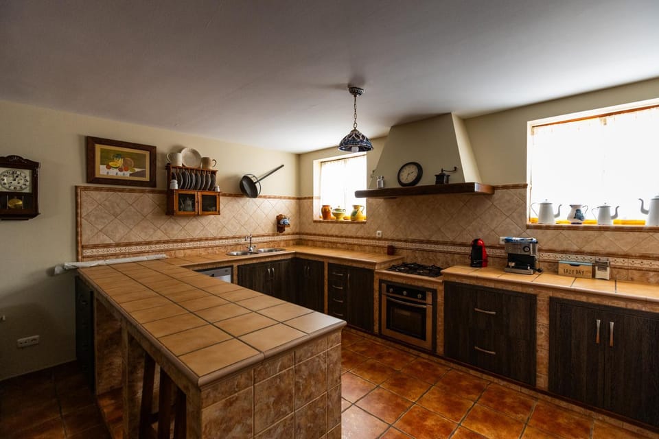 Kitchen or kitchenette, kitchen, kitchen