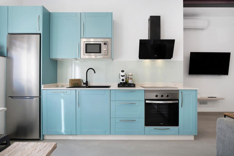 Kitchen or kitchenette, Living room