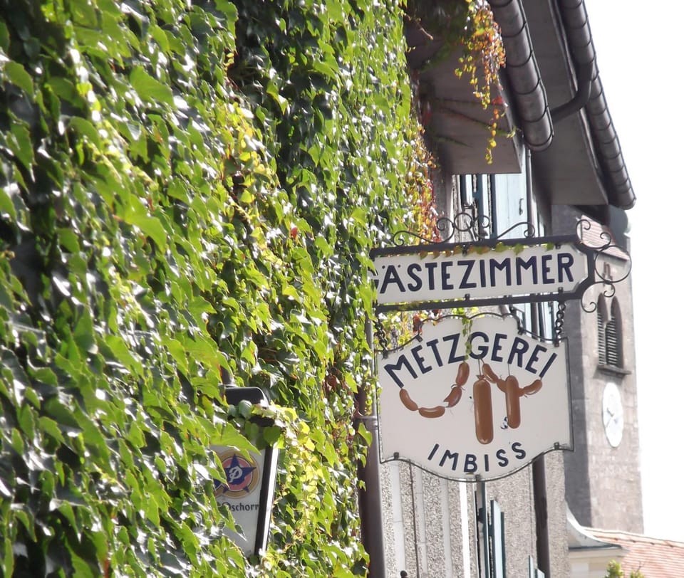 Gasthof und Metzgerei zur Post Peißenberg Hotel in Bavaria