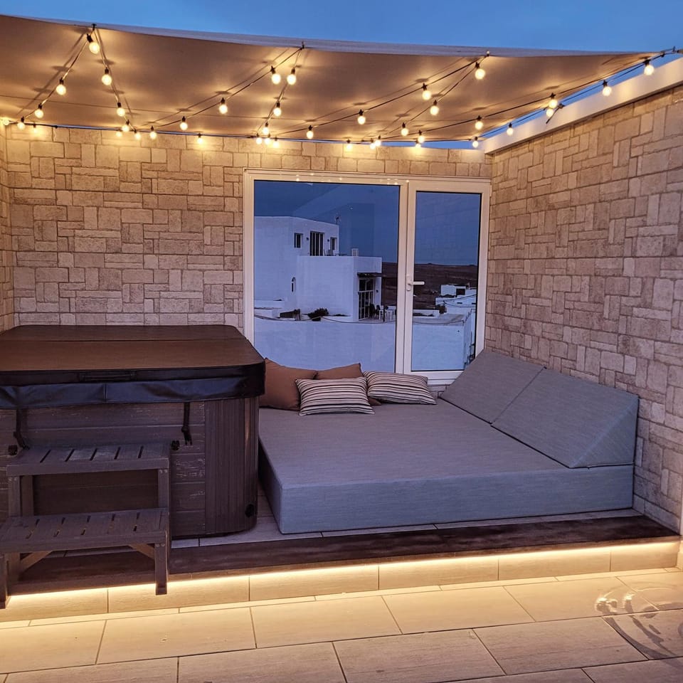Living room, Bedroom