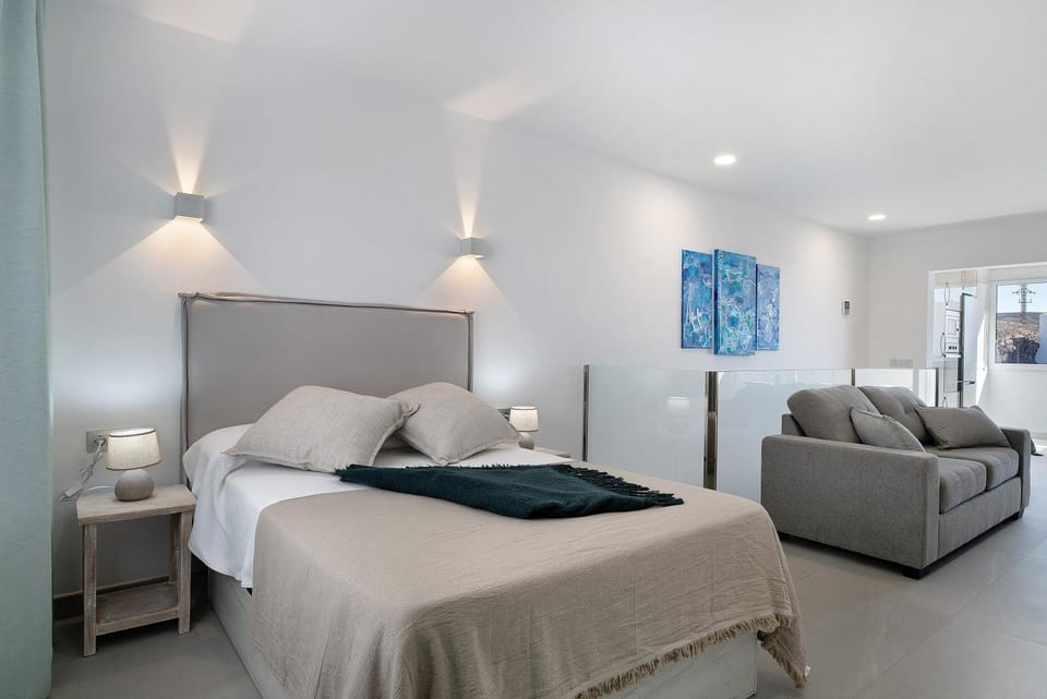 Living room, Bedroom