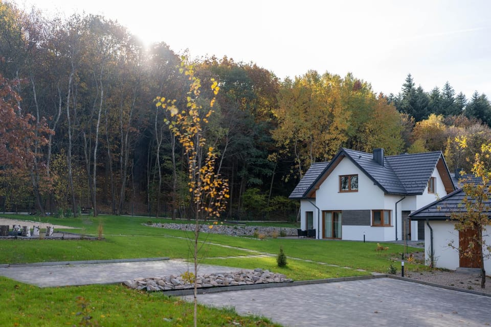 Property building, Natural landscape, Garden