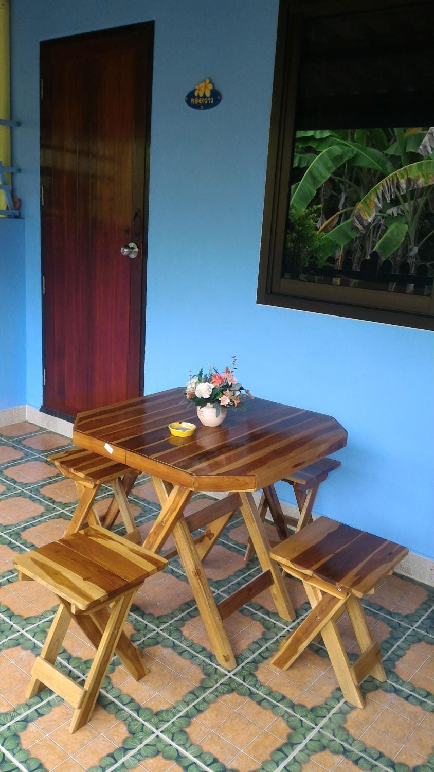 Dining area, Garden view