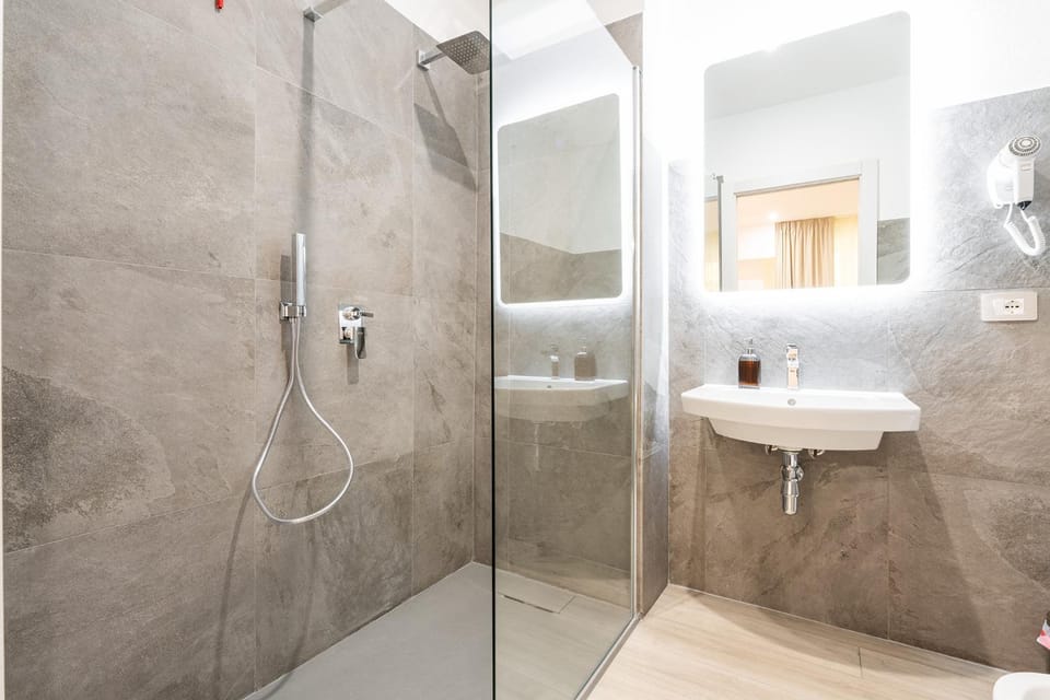 Shower, Bathroom