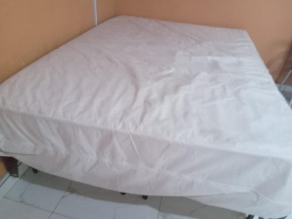 Captivating 1-Bed Lodge in Accra House in Greater Accra Region, Ghana