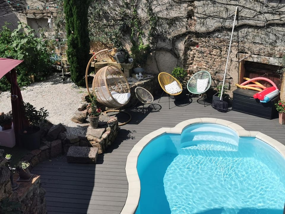 Balcony/Terrace, Pool view