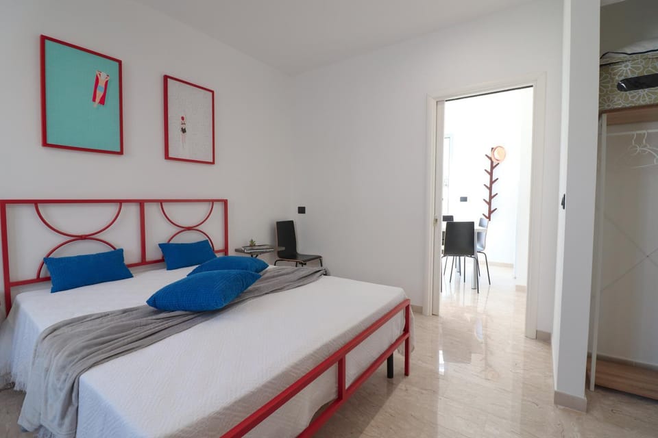 Living room, Bedroom