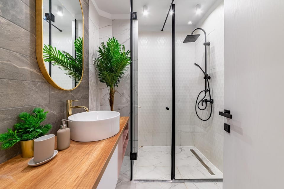 Shower, Bathroom
