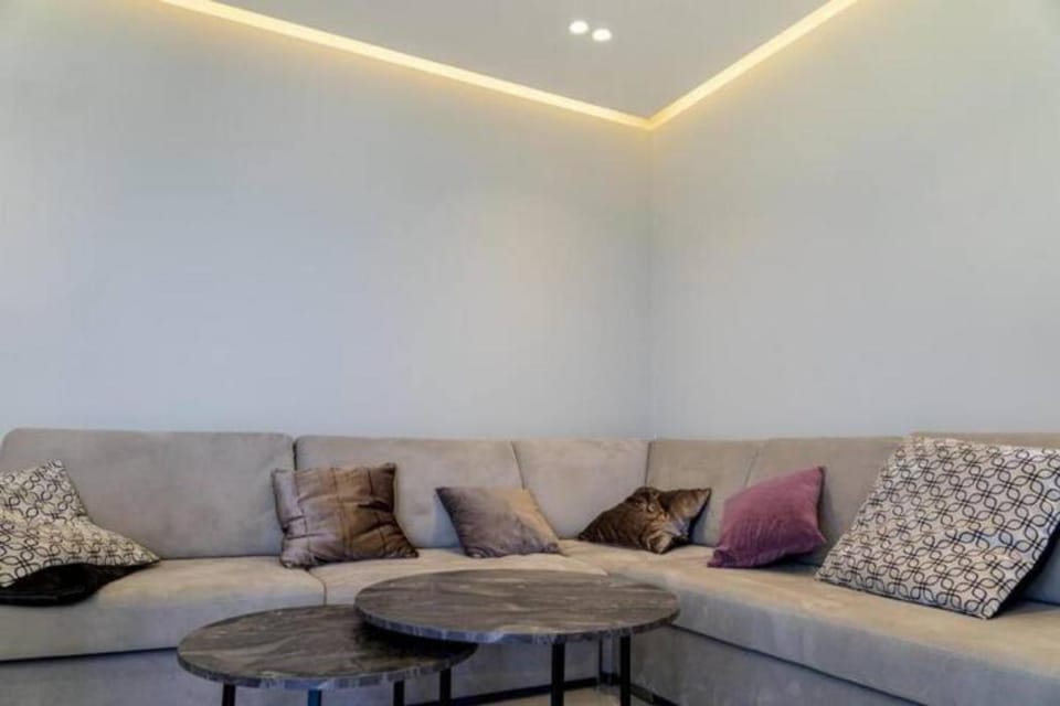 Beachfront Apartments- Horizon Residence Apartment in Sarandë