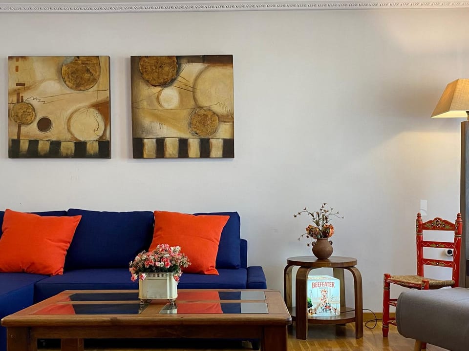 Living room, Decorative detail