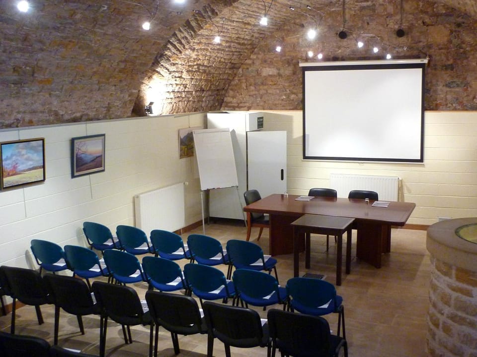 Meeting/conference room