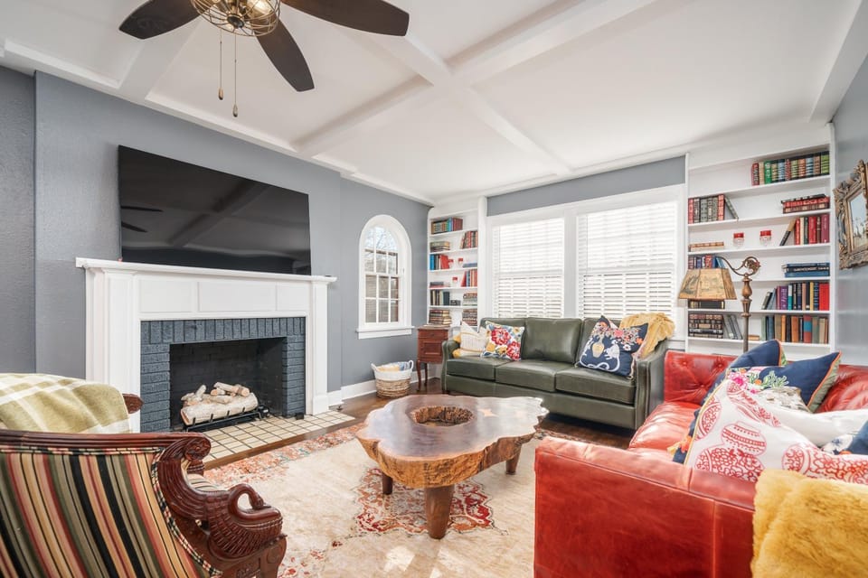 Living room, fireplace