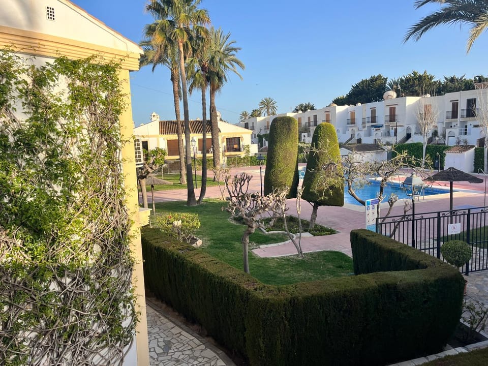 Property building, Garden view, Pool view, Swimming pool, sunbed