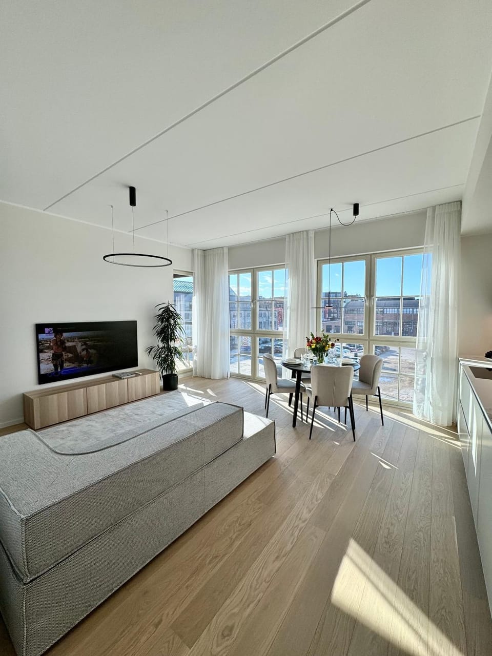 TV and multimedia, Living room, Seating area