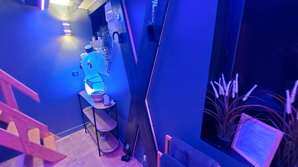 Loveroom sauna, balnéo, parking privé dans le centre de Honfleur Apartment in Honfleur