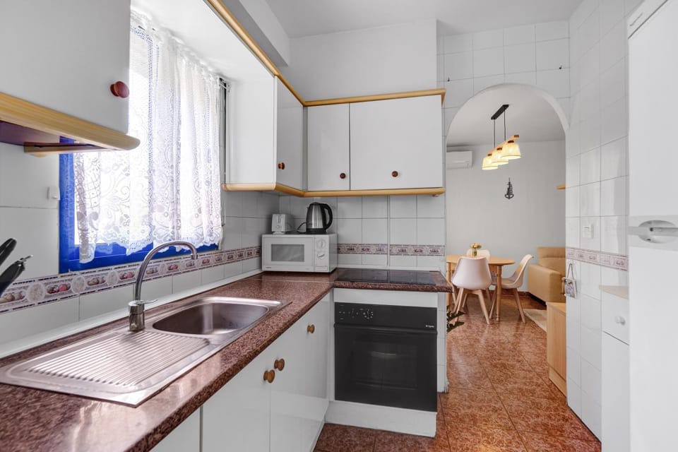 Kitchen or kitchenette, minibar, pet friendly, kitchen