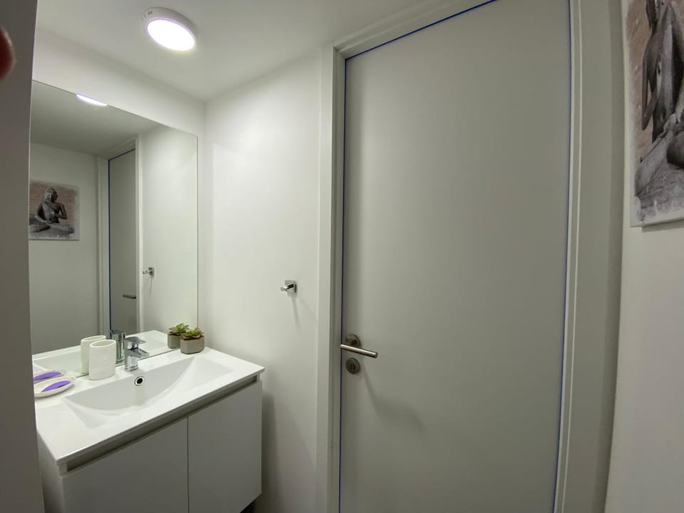 Shower, Bathroom, towels
