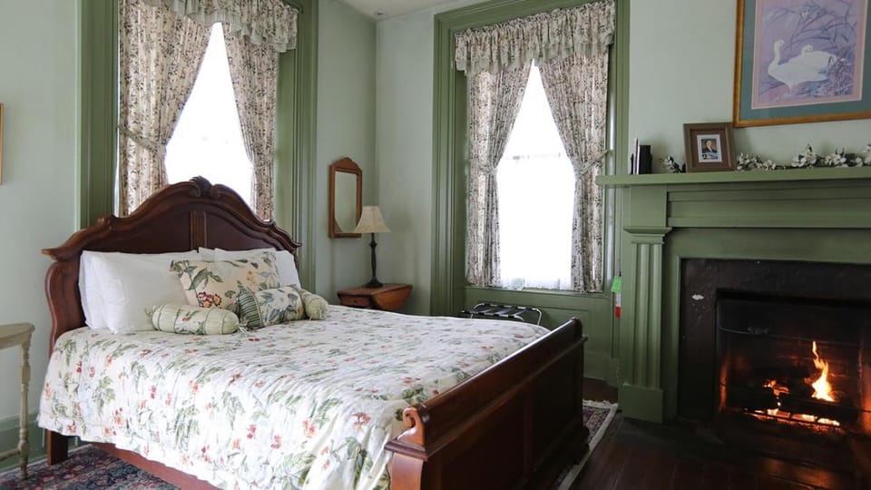 The Lafayette Inn & Restaurant Bed and Breakfast in Stanardsville