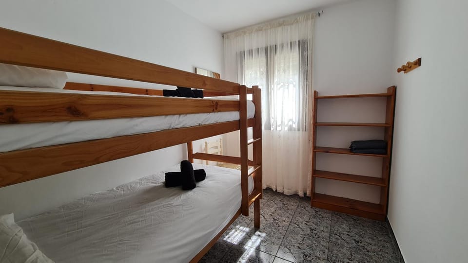 Bed, Bedroom, bunk bed