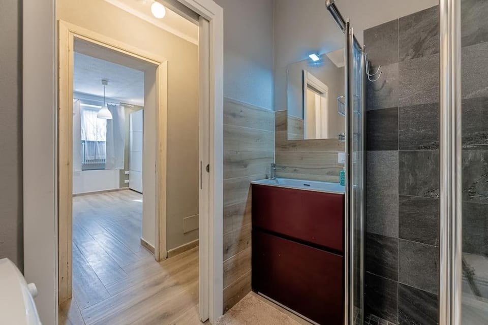 Shower, Bathroom