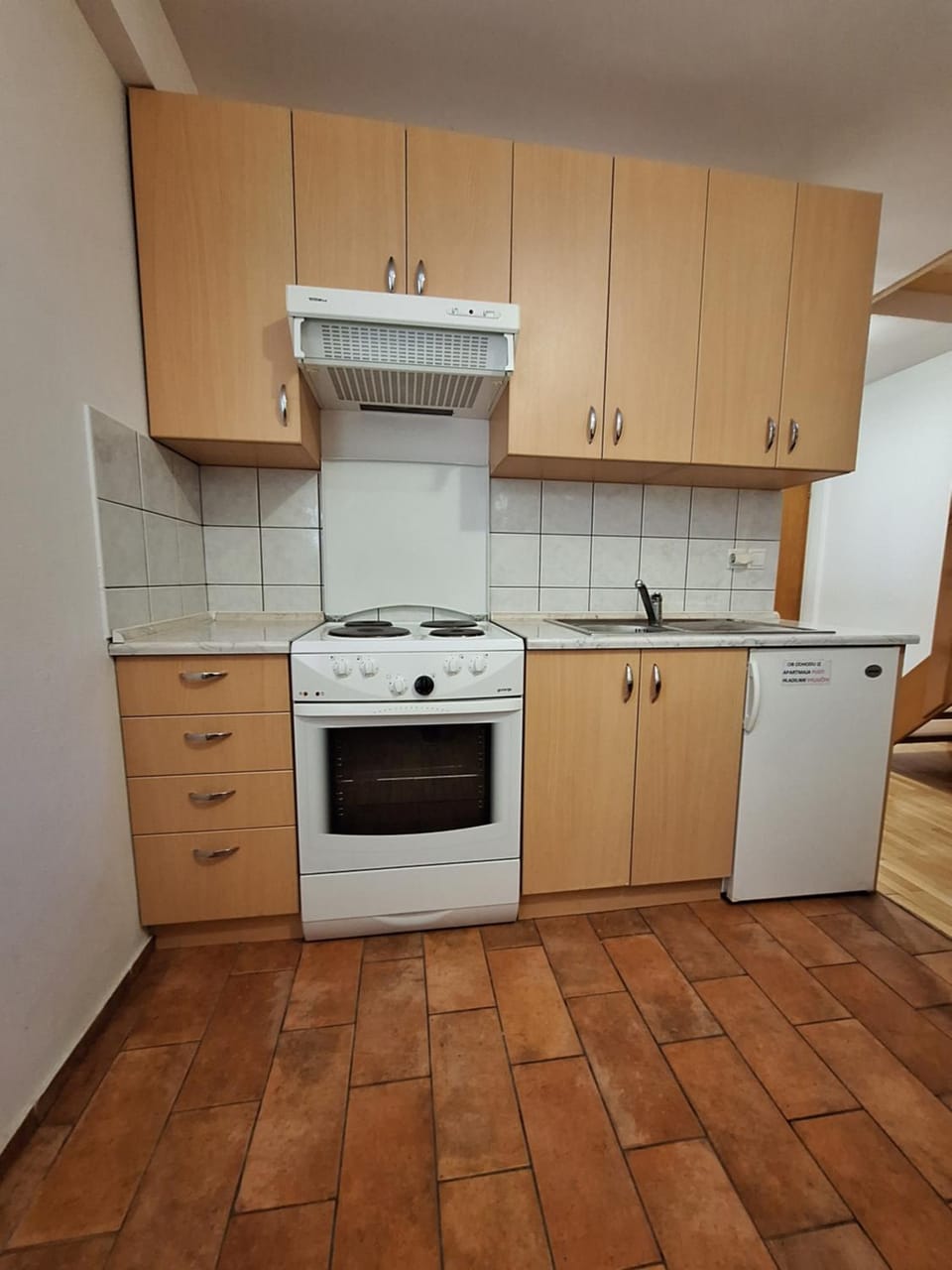 Kitchen or kitchenette, pet friendly, stove