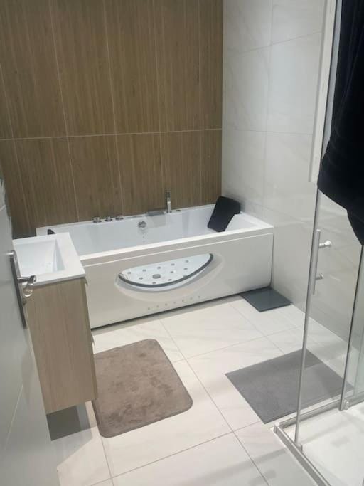 Shower, Bathroom, Bath