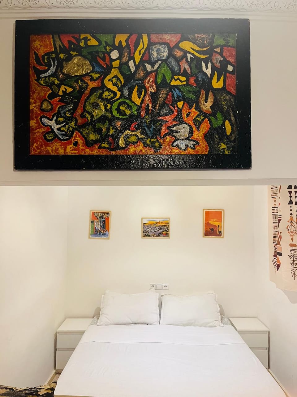 Le Nid Blue Cozy B&B near Jamaa Fna l WiFi & Netflix & Moroccan Breakfast in The Terrace Apartment in Marrakesh-Safi