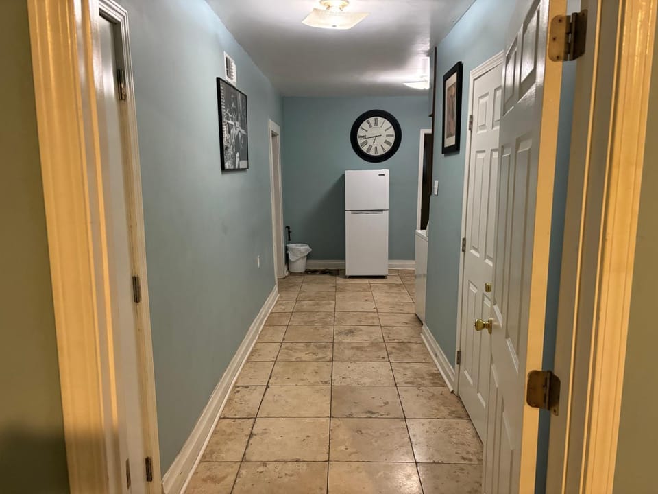 Cozy 2-bedroom unit in beautiful New Orleans with WiFi, AC Apartment in New Orleans
