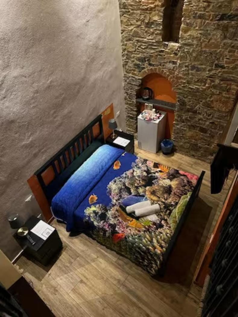 Apartment Camere Cinque Terre Andrea Bed and Breakfast in La Spezia