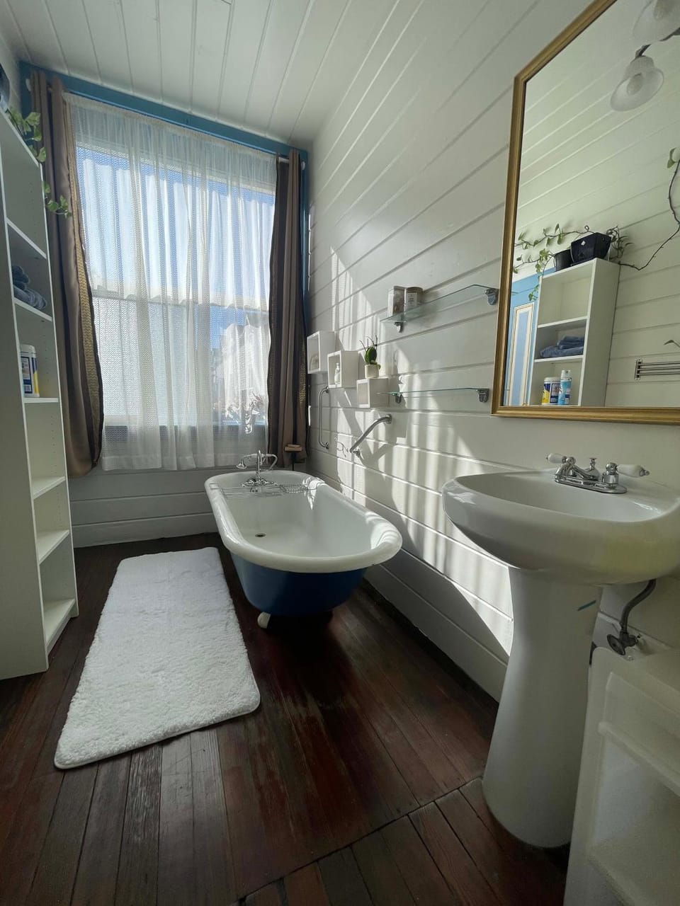 Bathroom, Bath