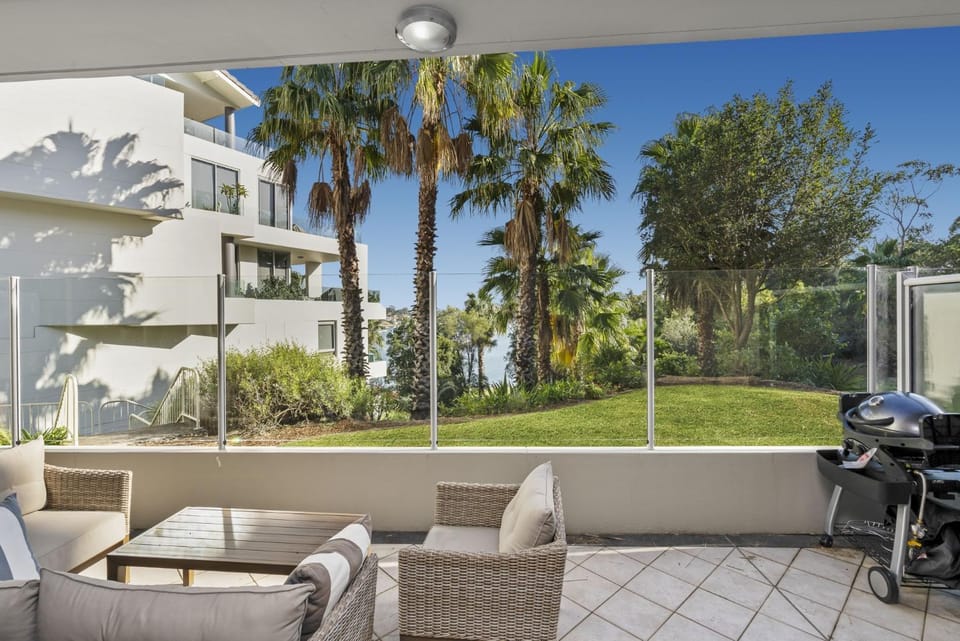 Gorgeous 2-Bed Unit near Riverside Parks Apartment in Sydney