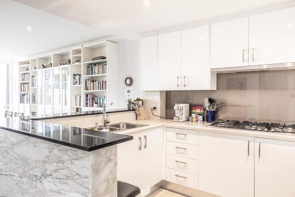 Gorgeous 2-Bed Unit near Riverside Parks Apartment in Sydney