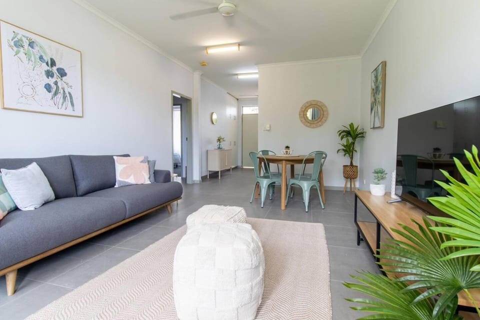 Serenity on Smith 2 Bedroom Apt Apartment in Darwin