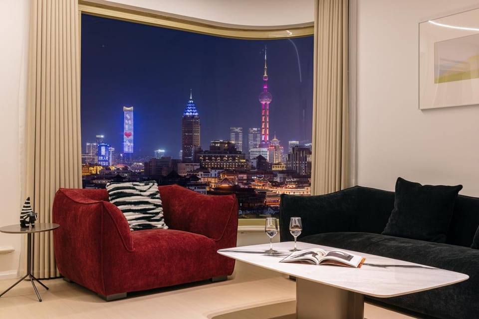 Night, Living room, Seating area, City view