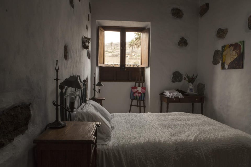 Day, Photo of the whole room