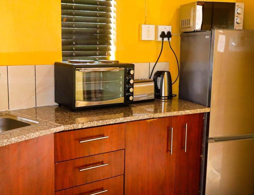 Africa Self Catering Chalets - Manyeleti Apartment in South Africa
