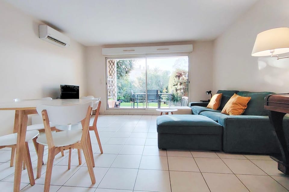 Charming & bright flat with AC Garden 300m and Closed Garage - BENAKEY Apartment in Cannes