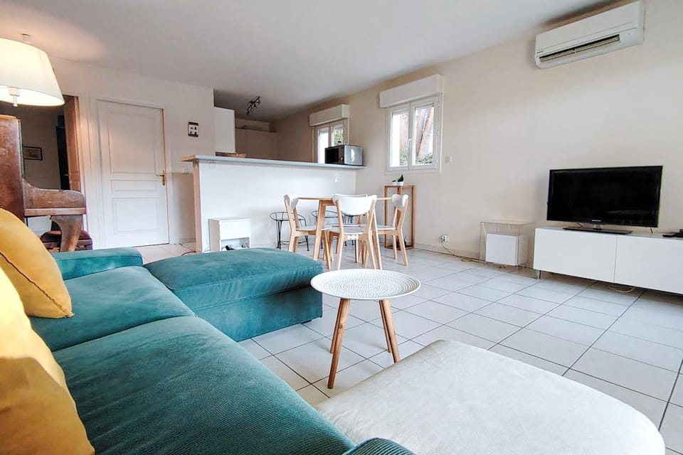 Charming & bright flat with AC Garden 300m and Closed Garage - BENAKEY Apartment in Cannes