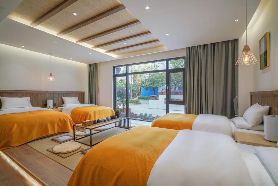 Bed, View (from property/room), Photo of the whole room, Bedroom