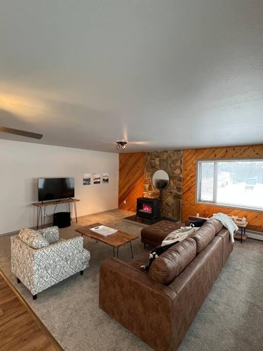 TV and multimedia, Living room, Photo of the whole room, flat iron