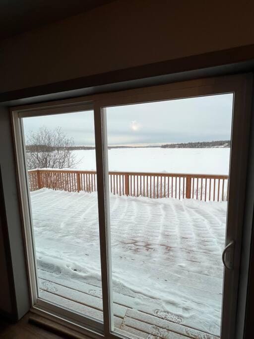 Winter, View (from property/room), Balcony/Terrace, Lake view