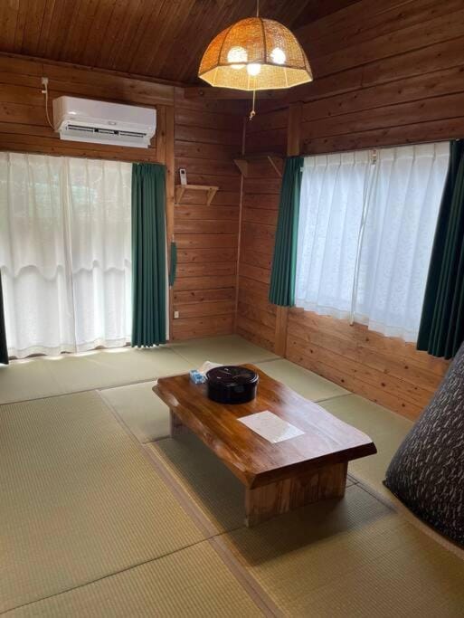 Wood retreatみやざき Chalet in Japan