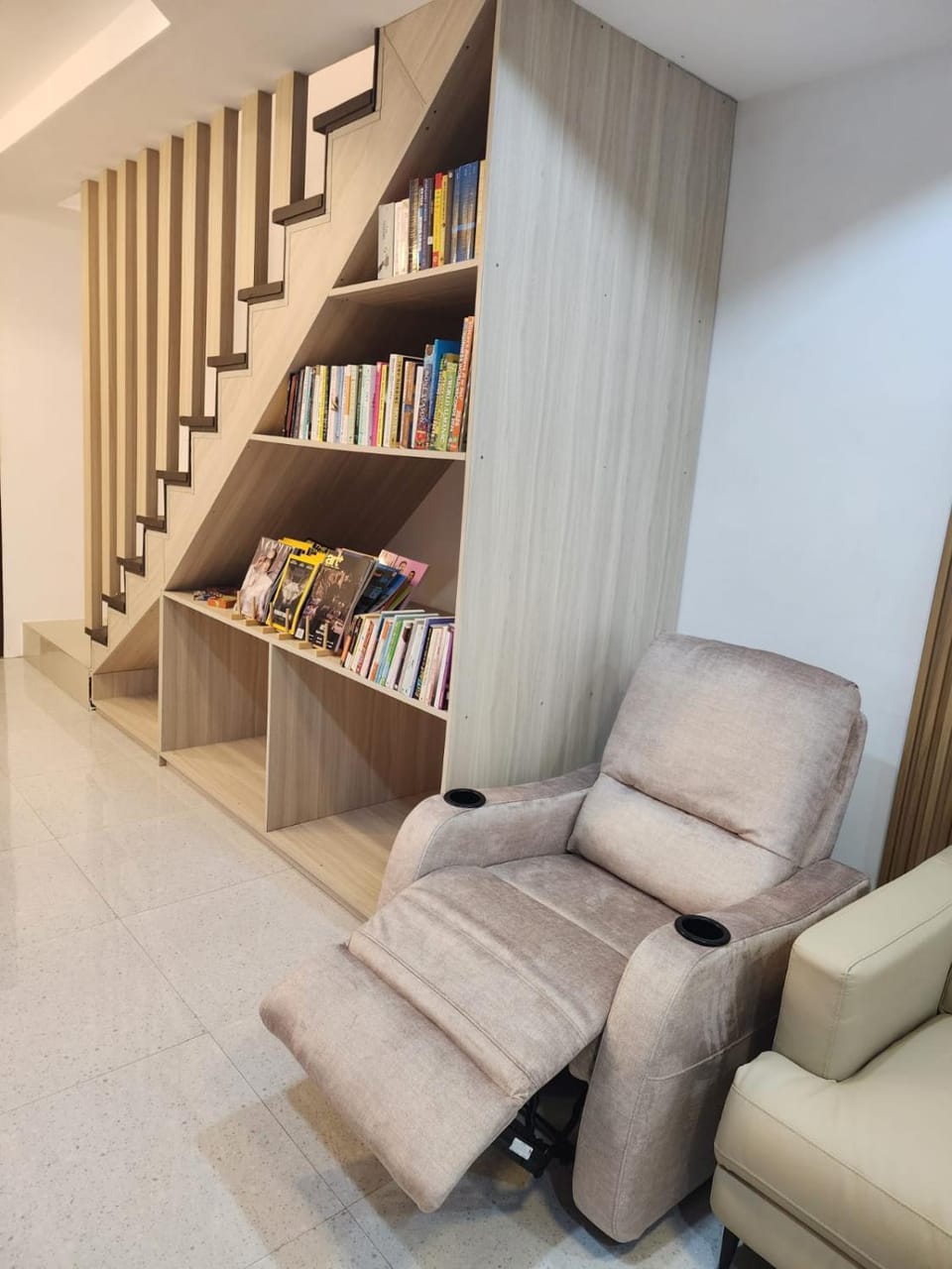Library, Seating area