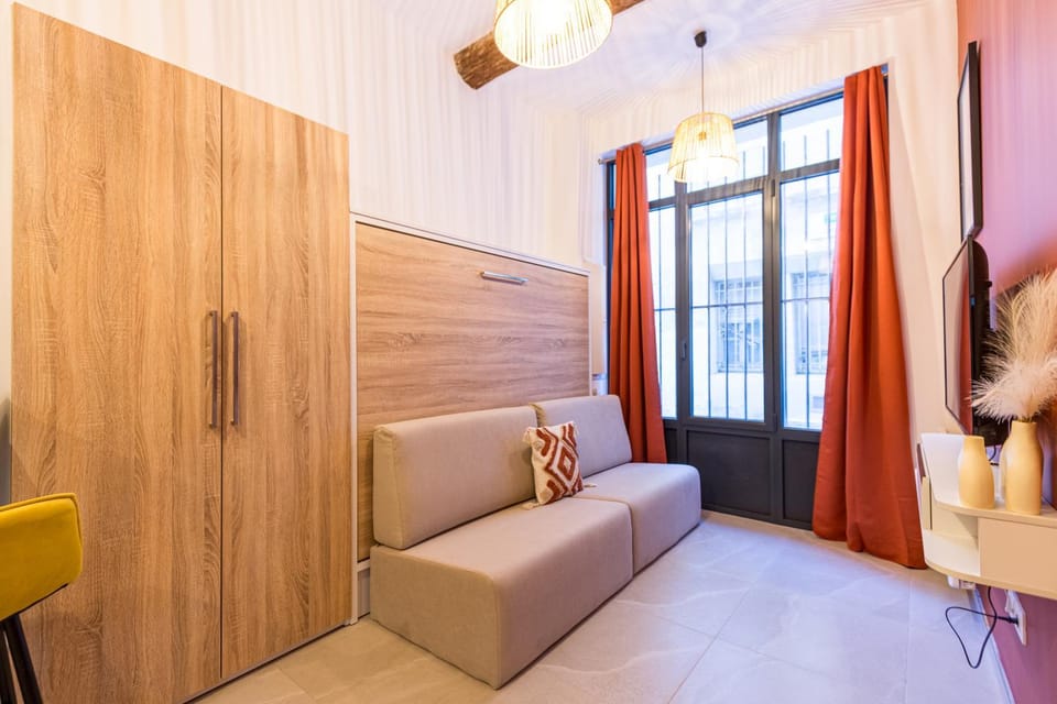 Living room, Photo of the whole room, wardrobe