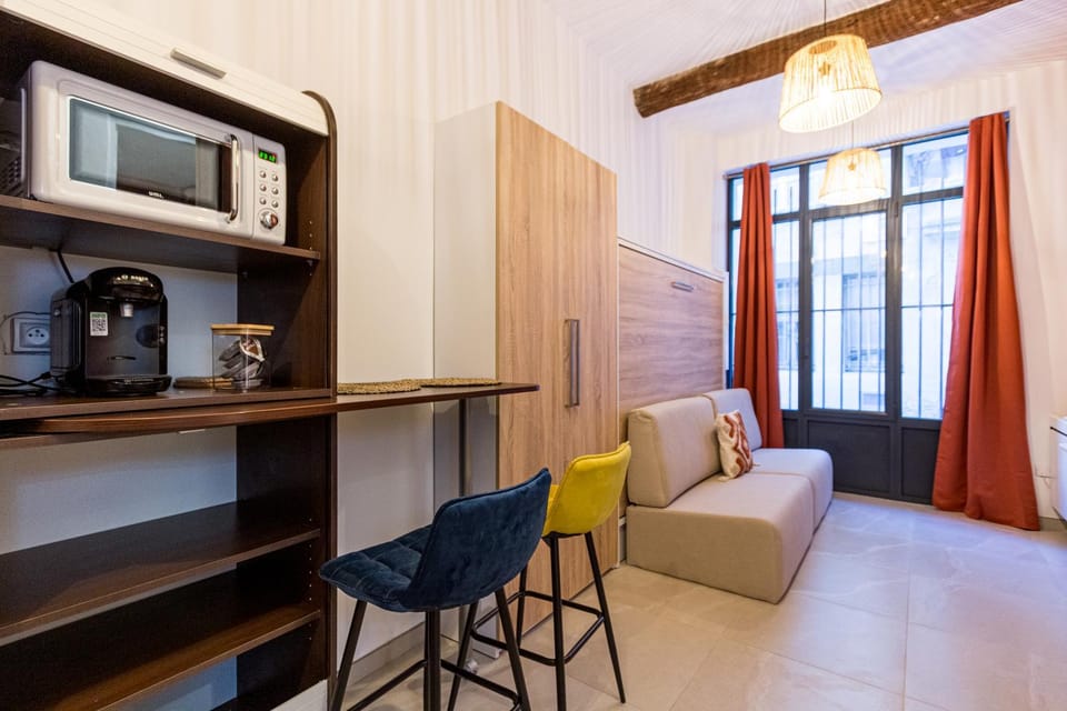 Living room, Dining area